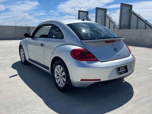 Used 2016 Volkswagen Beetle 1.8T S FWD image 6