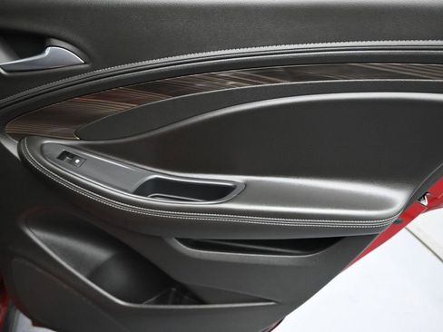 Used 2020 Buick Envision Essence image 26