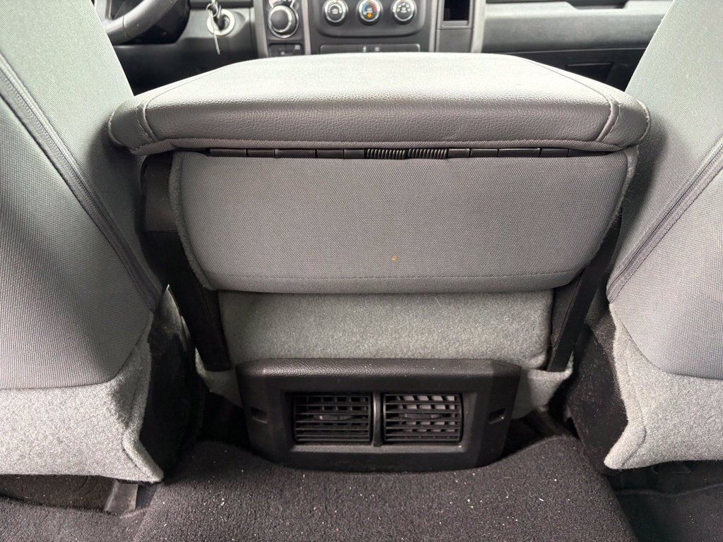 Used 2015 RAM 1500 Express AWD/4WD image 18