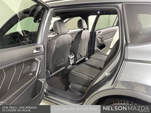 Used 2022 Volkswagen Tiguan SE R-Line AWD/4WD image 12