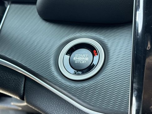 New 2026 Jeep Grand Cherokee Laredo image 17