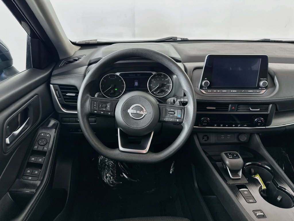 Used 2024 Nissan Rogue SV FWD image 29