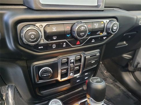 Certified 2022 Jeep Wrangler Unlimited Sport w/ Sun And Sound Package image 22