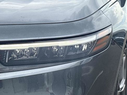 Certified 2023 Honda Accord EX image 10