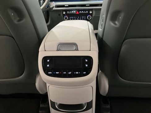 Used 2026 Hyundai Ioniq 9 Calligraphy image 26