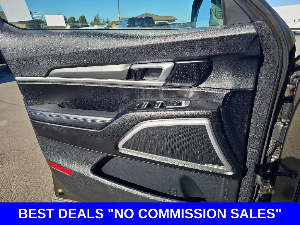 Used 2020 Kia Telluride S w/ S 8 Passenger Seating Package AWD/4WD image 27