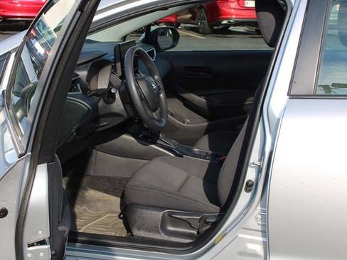 Certified 2023 Toyota Corolla LE AWD/4WD image 12