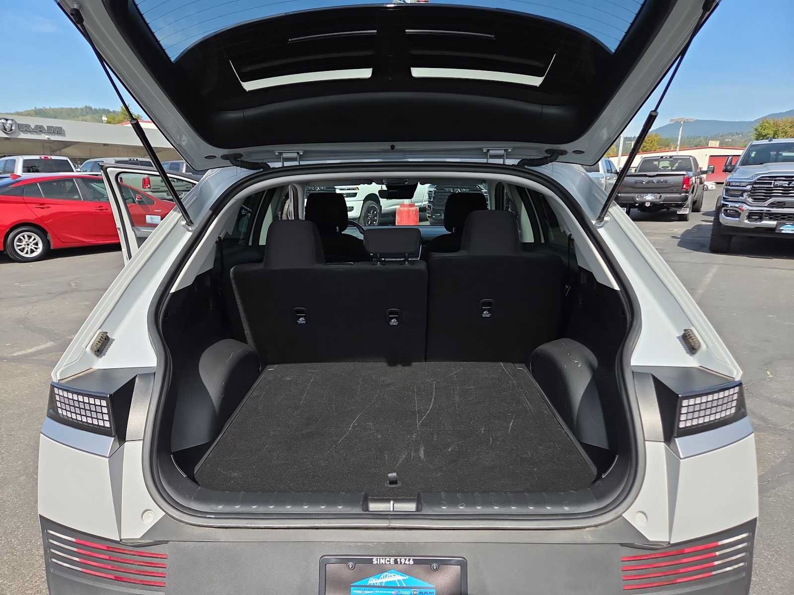 Used 2024 Hyundai Ioniq 5 SE RWD image 27