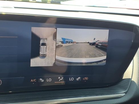 Used 2025 Buick Envision Preferred AWD/4WD image 13