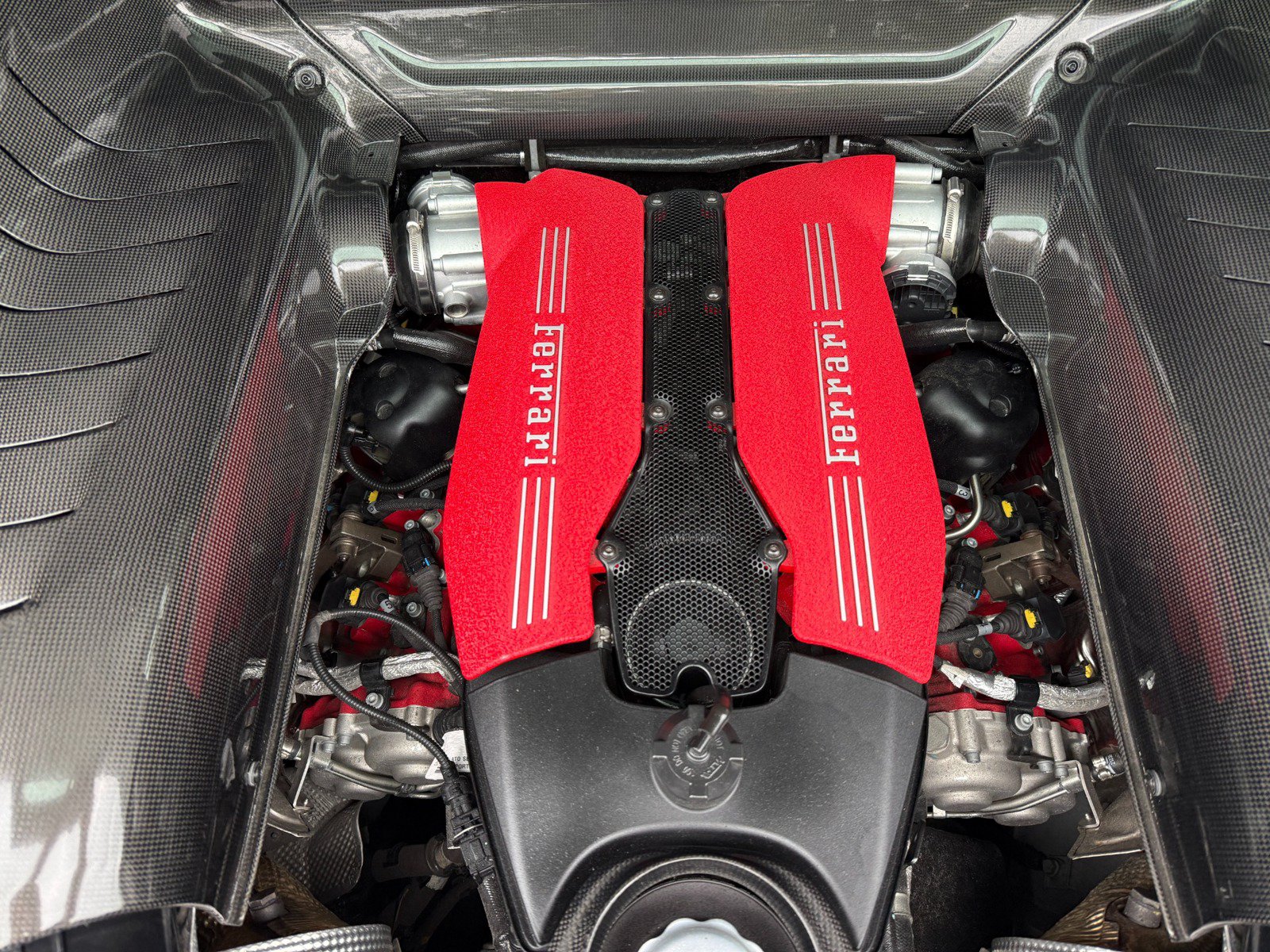 Used 2016 Ferrari 488 GTB RWD image 41
