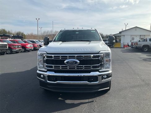 New 2026 Ford F350 XL w/ XL Chrome Package image 2