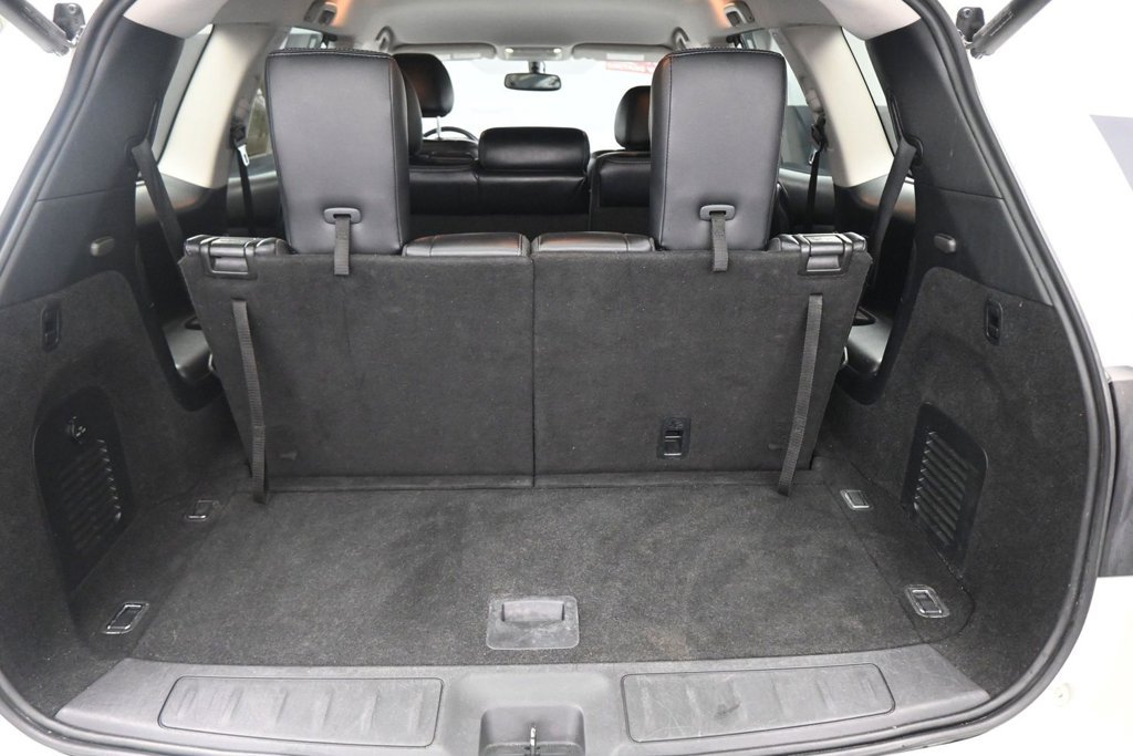 Used 2020 Nissan Pathfinder SL FWD image 17