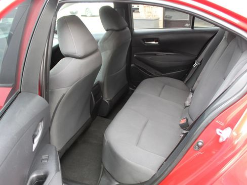Used 2021 Toyota Corolla LE FWD image 12