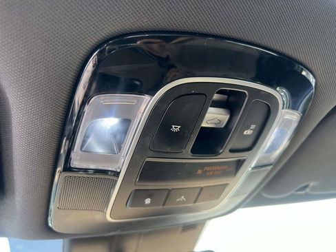 Used 2021 Hyundai Sonata Limited w/ Preferred Accessory Package FWD image 31