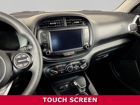 Used 2025 Kia Soul LX FWD image 9