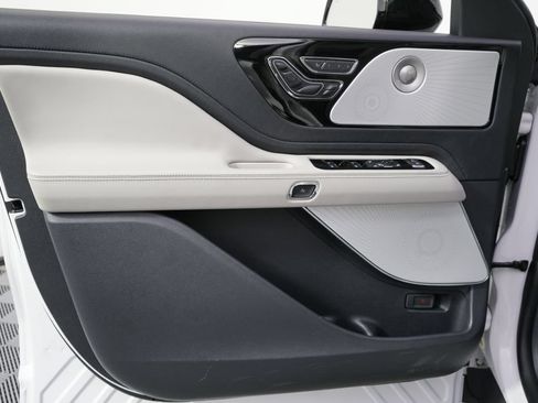 New 2026 Lincoln Aviator Reserve AWD/4WD image 22