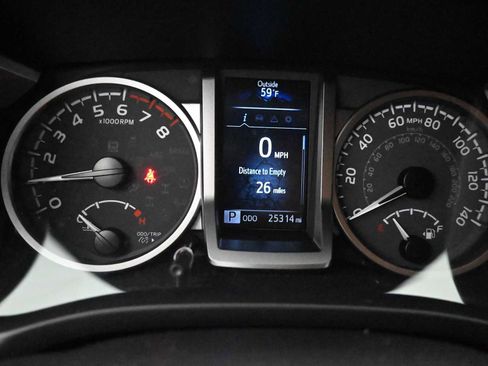 Used 2023 Toyota Tacoma SR5 image 7