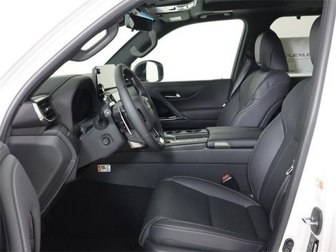 New 2026 Lexus LX 700h Luxury image 12