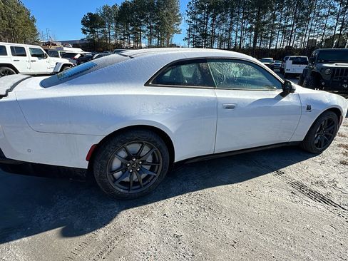 Used 2024 Dodge Charger Scat Pack w/ Plus Group image 8