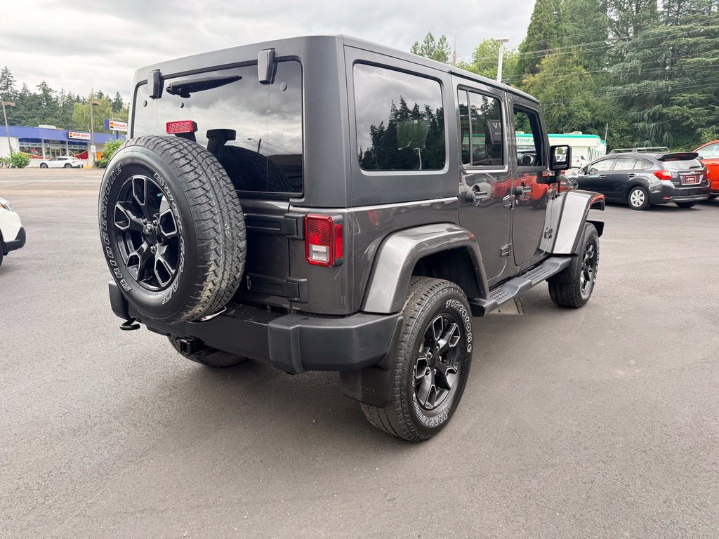 Used 2018 Jeep Wrangler Unlimited Sahara w/ Max Tow Package AWD/4WD image 5