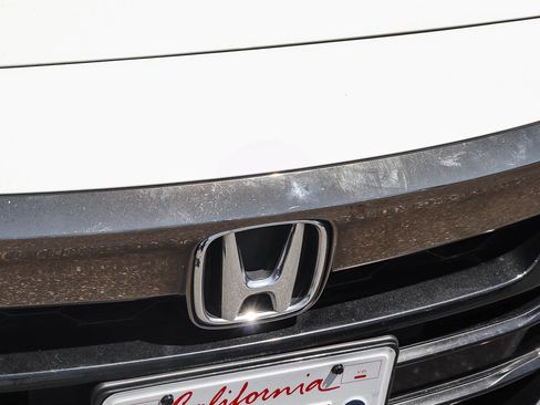 Used 2019 Honda Accord Sport image 4