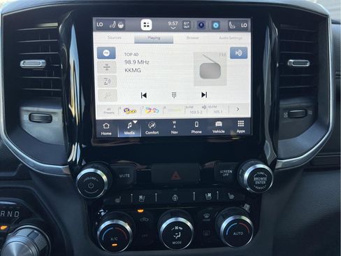 Used 2023 RAM 1500 Laramie image 24