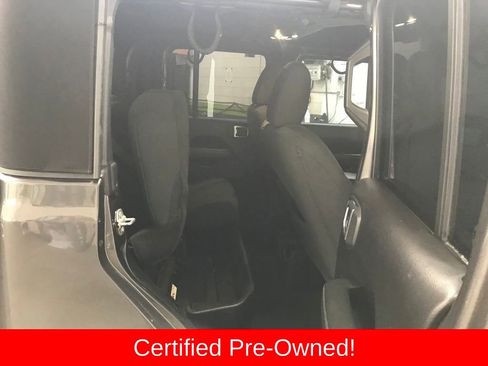 Certified 2020 Jeep Gladiator Overland image 32