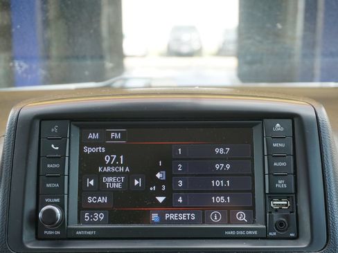 Used 2020 Dodge Grand Caravan SE FWD image 7