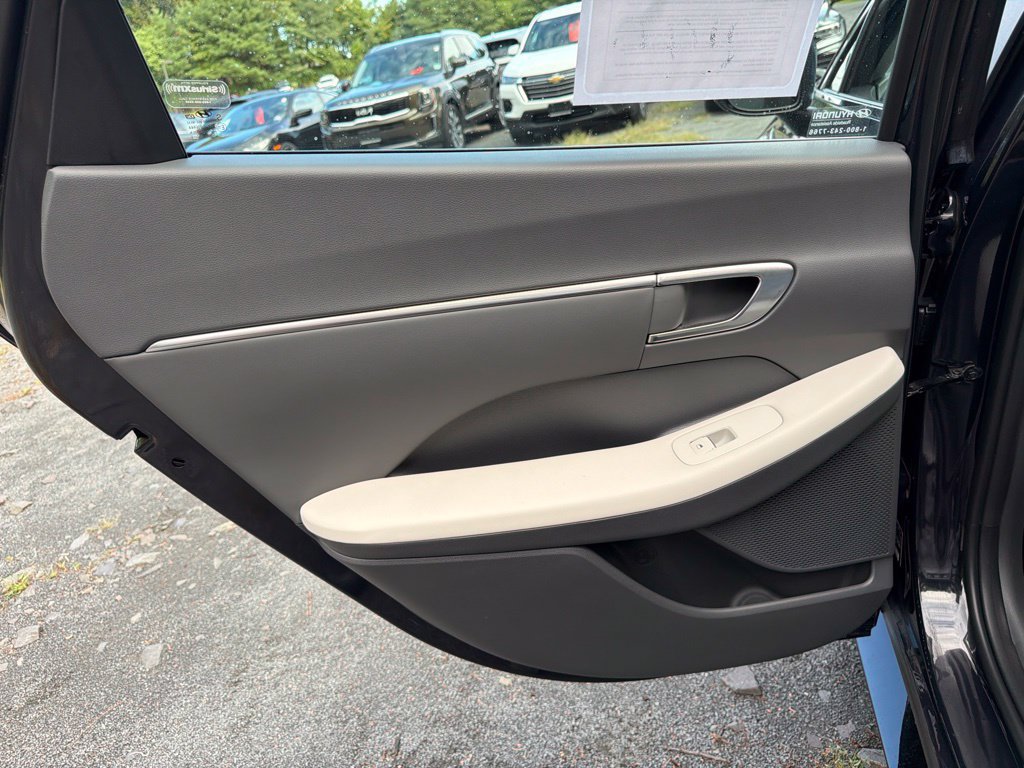 Certified 2023 Hyundai Sonata SEL FWD image 14