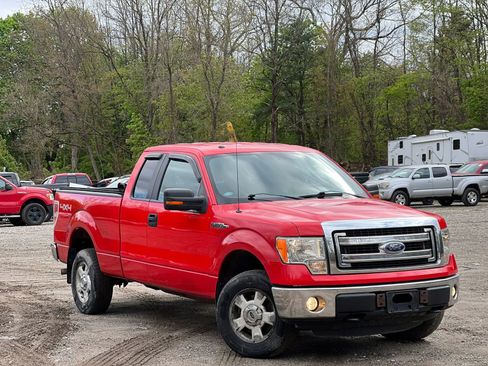Used 2013 Ford F150 XLT w/ Mid Equipment Group AWD/4WD image 8