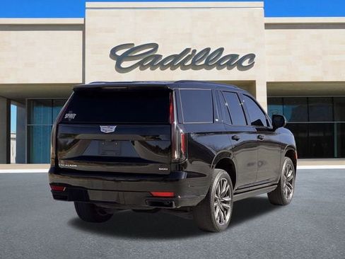 Certified 2024 Cadillac Escalade Sport Platinum image 4