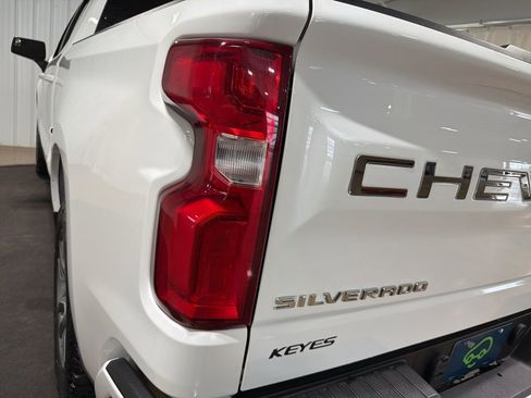 Certified 2022 Chevrolet Silverado 1500 RST w/ Z71 Off-Road Package AWD/4WD image 15