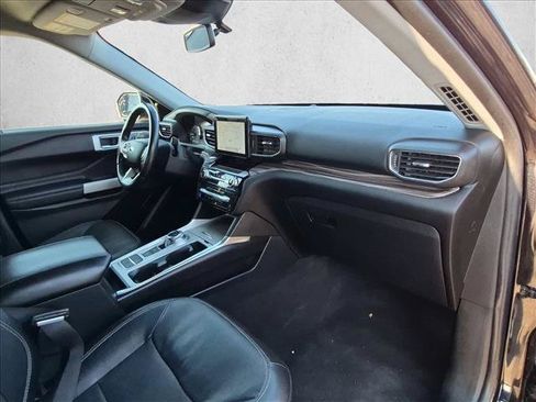 Used 2022 Ford Explorer Limited RWD image 16