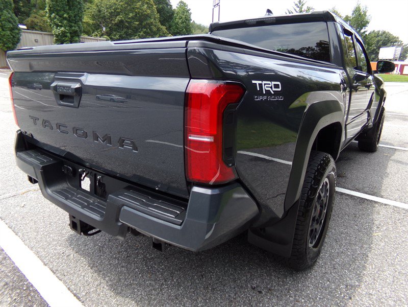 Used 2026 Toyota Tacoma TRD Off-Road AWD/4WD image 7