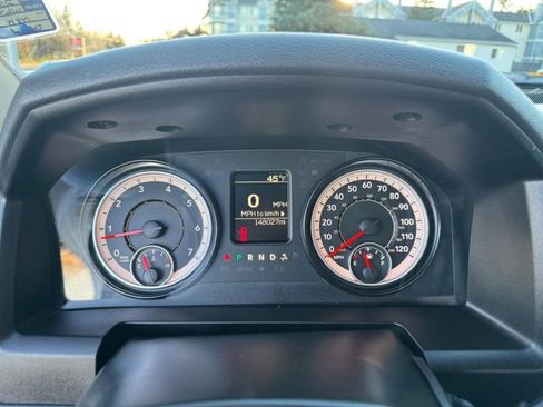 Used 2018 RAM 2500 Tradesman w/ Chrome Appearance Group image 17