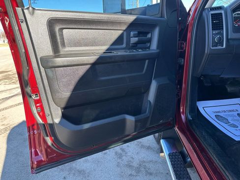 Used 2018 RAM 3500 Tradesman w/ Chrome Appearance Group image 35