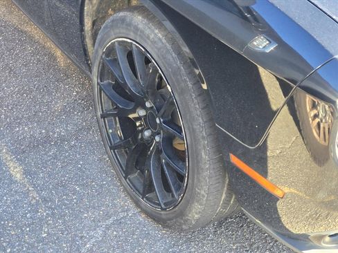 Used 2019 Dodge Challenger SXT w/ Blacktop Package image 11