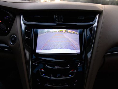 Used 2016 Cadillac CTS Luxury image 27