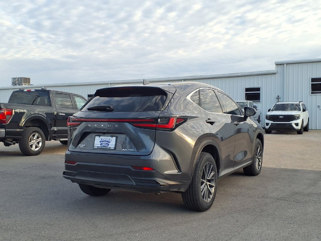 Used 2024 Lexus NX 250 FWD w/ Towing Package (2000 Lbs) image 20