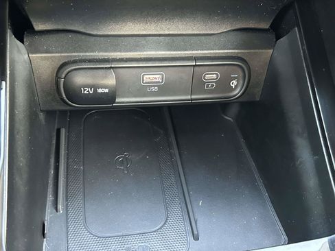 Used 2025 Kia Telluride S FWD image 25