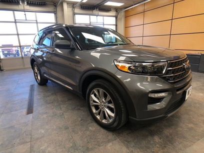 Certified 2022 Ford Explorer XLT w/ Equipment Group 202A