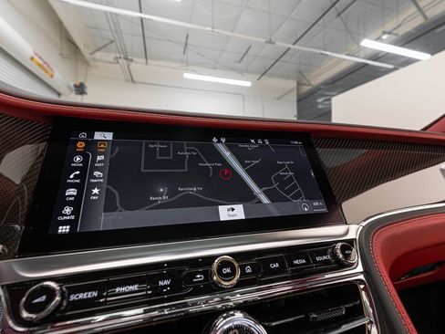 Used 2022 Bentley Flying Spur Plug-In Hybrid image 51