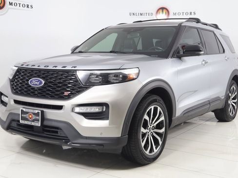 Used 2020 Ford Explorer ST w/ Premium Technology Package image 5