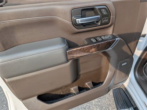 Used 2020 GMC Sierra 2500 Denali w/ Denali Ultimate Package AWD/4WD image 19