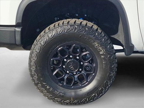 New 2026 Chevrolet Silverado 2500 ZR2 w/ ZR2 Bison Edition image 10
