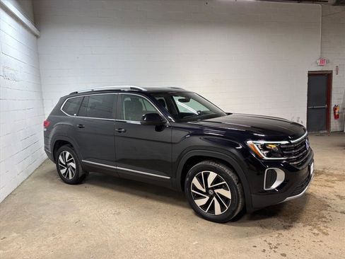 Used 2024 Volkswagen Atlas SEL image 5