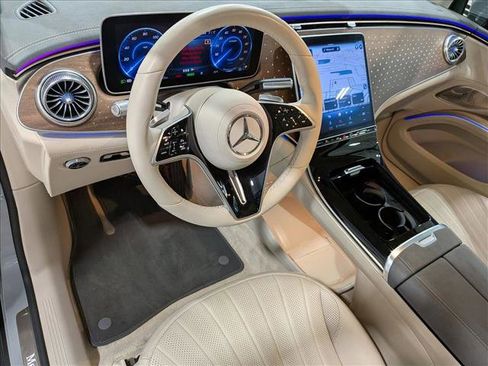 Used 2023 Mercedes-Benz EQS 450+ SUV image 10