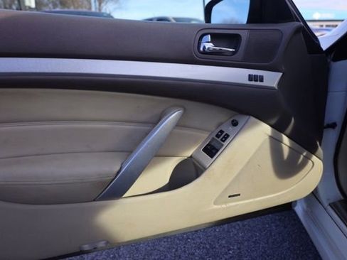 Used 2009 INFINITI G37 x w/ Premium Pkg image 19
