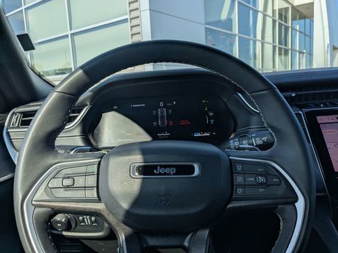 Used 2024 Jeep Grand Cherokee Limited 4xe AWD/4WD image 23
