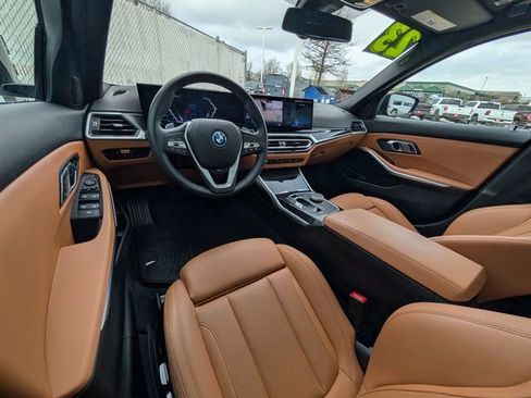 Used 2023 BMW 330e xDrive w/ Convenience Package AWD/4WD image 8